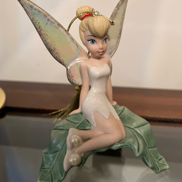 Tinker Bell Sitting Pretty Ornament Disney Collection for 2022 Annual Series - Picture 2 of 8